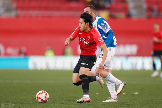 张子宇42分14板 中国女篮获得U18亚洲杯亚军